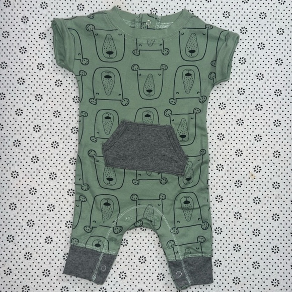 🛍CUTE LITTLE BABIES OUTFIT SIZE NEWBORN 🛍